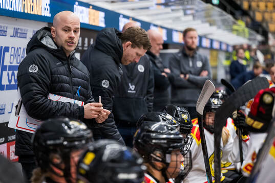 Brynäs tränare Filip Eriksson