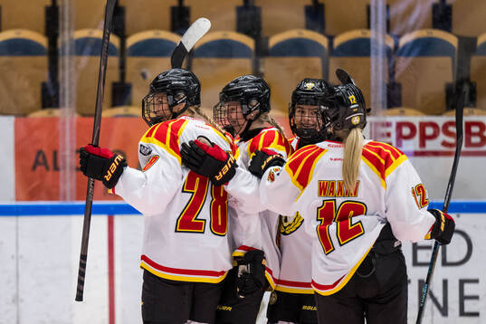 Brynäs Jenny Antonsson jublar