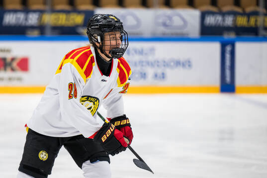 Brynäs Jenny Antonsson jublar