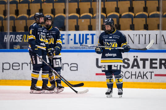 HV71s Eimear Leacy deppar