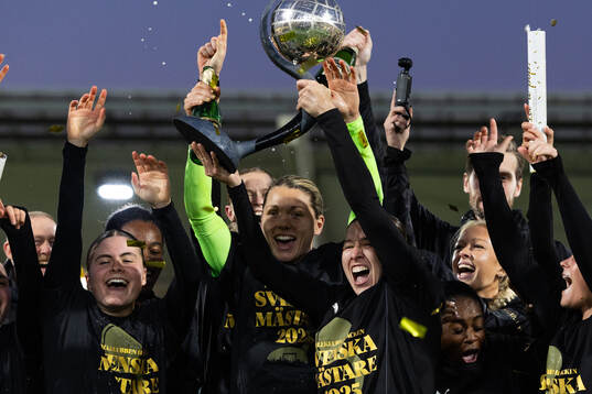 Häcken jublar med Kronprinsessan Victorias pokal