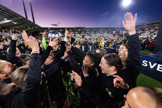 Häcken jublar med Kronprinsessan Victorias pokal