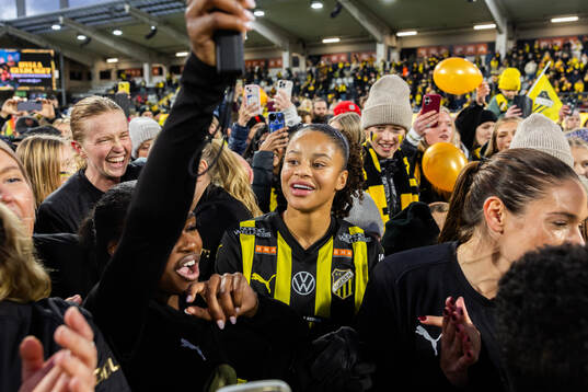 Häcken Felicia Schröder jublar