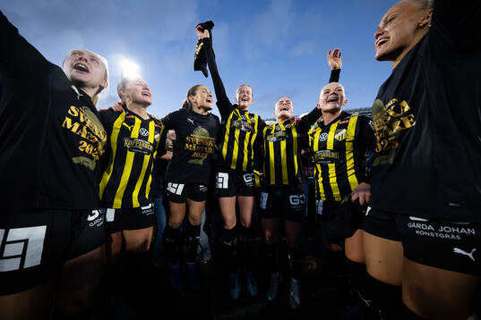 Häckens Alice Bergström, Emilie Carlberg Byrnak, Mary