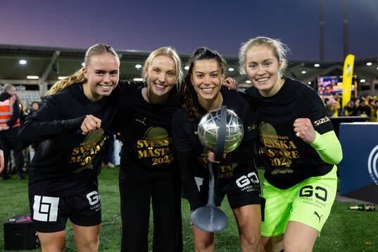 Häckens Pernille Sanvig, Johanna Fossdalsá Sørensen,