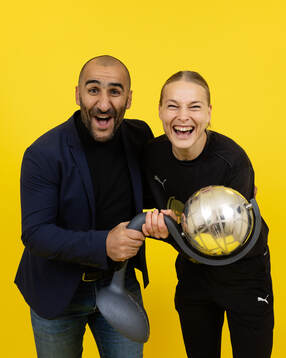 Häckens tränare Mak Lind och Stine Sandbech jublar med