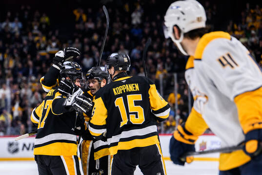 Sidney Crosby of Pittsburgh Penguins celebrates