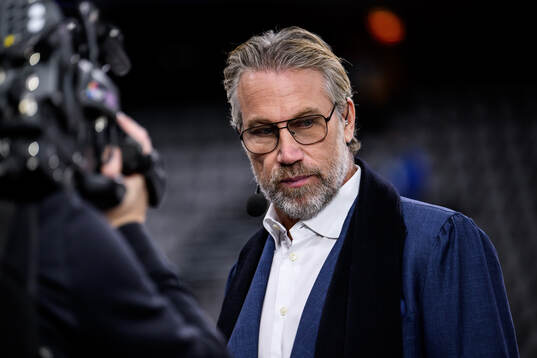 Peter Forsberg in the Viaplay Studio
