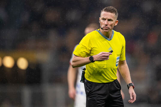 Referee Alejandro Hernández