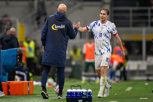 Head coach Ståle Solbakken and Kristian Thorstvedt of