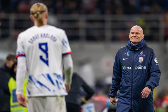 Erling Braut Haaland and Head coach Ståle Solbakken of