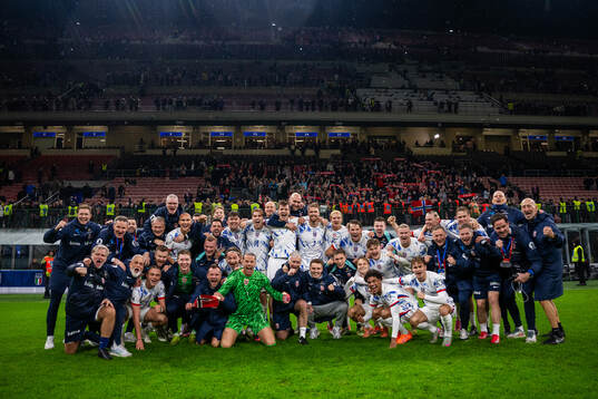 Players and staff of Norway celebrate