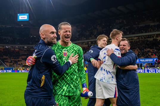 Goalkeeper Ørjan Nyland of Norway celebrates