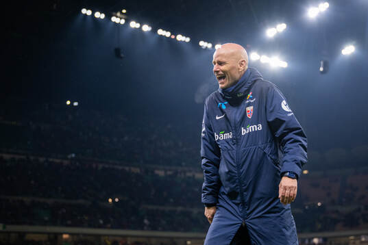 Head coach Ståle Solbakken of Norway celebrates