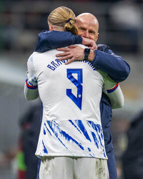 Erling Braut Haaland and head coach Ståle Solbakken of
