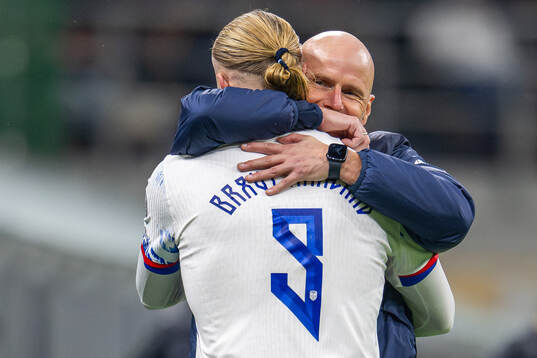 Erling Braut Haaland and Ståle Solbakken, head coach of