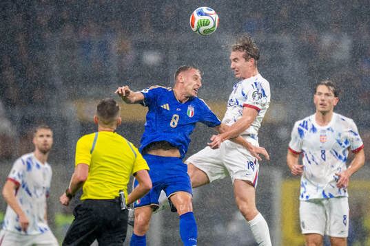 Davide Frattesi of Italy and Kristian Thorstvedt of Norway