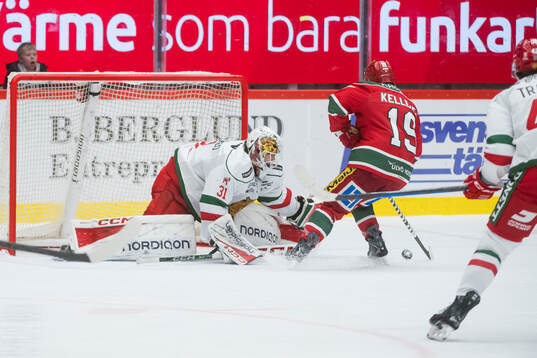 Modos Tyler Kelleher gör 4-3 målet