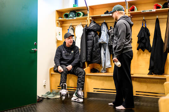 Tränare Dan Tangnes och assisterande sportchef Jacob