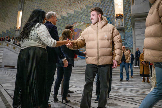 Fredrik André Bjørkan is being welcomed by Jonas Gahr