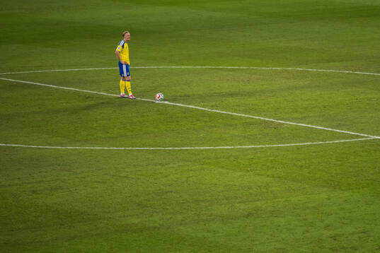 Isac Lidberg of Sweden looks dejected