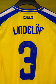 Jersey of Victor Nilsson Lindelöf in the dressing room of