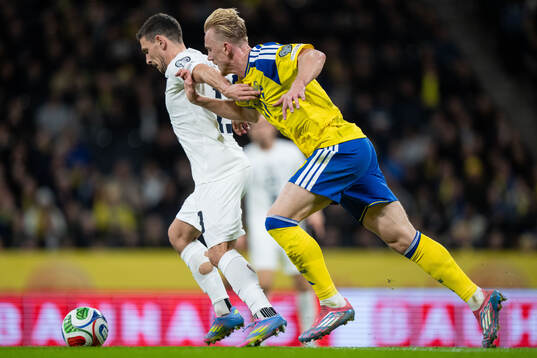 Erik Janza of Slovenia and Isac Lidberg of Sweden
