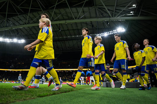Mattias Svanberg, Besfort Zeneli, Carl Starfelt and Isac