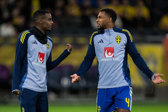 Alexander Isak and Isak Hien of Sweden