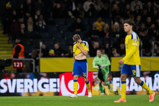 Carl Starfelt of Sweden looks dejected at half time of the