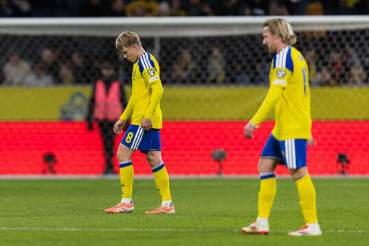 Daniel Svensson of Sweden looks dejected