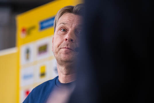 Head coach Tony Gustavsson of the Swedish women's national