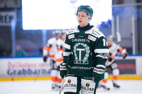 Tingsryds AIFs Isac Nielsen deppar