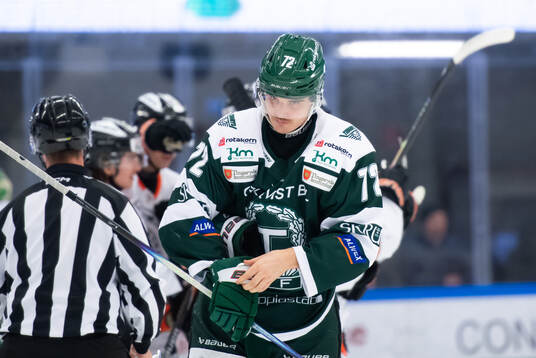 Tingsryds AIFs Hannes Johansson deppar