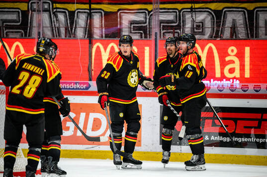 Brynäs Jakob Silfverberg jublar