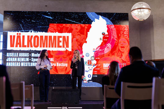 Gissele Abbas, moderator hälsar välkomna