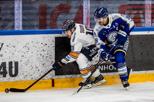 Växjös Eemeli Suomi och Leksands Matt Caito