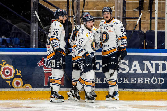 Växjös Dylan Mclaughlin jublar