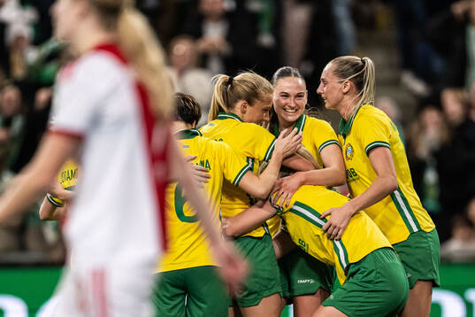 Smilla Holmberg of Hammarby celebrates with Vilde Hasund,