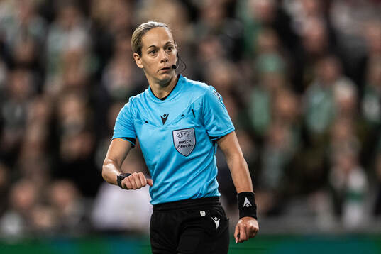 Referee Ivana Martincic