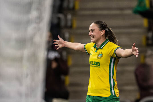 Vilde Hasund of Hammarby celebrates