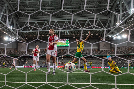 Smilla Holmberg of Hammarby celebrates