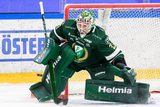 Färjestads målvakt Emil Larmi
