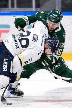 HV71s Justin Glenn Kloos och Färjestads Jack Berglund
