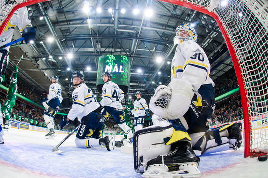 HV71s Hampus Eriksson, Olle Alsing, Hugo Fransson och