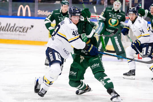 HV71s Oskar Stål-Lyrenäs och Färjestads Joakim Nygård