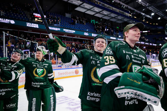 Färjestads Mikkel Eriksen jublar