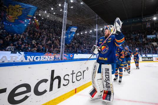 Djurgårdens målvakt Magnus Hellberg jublar