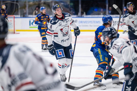 Linköpings Loke Krantz har ont