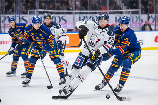 Linköpings Robin Kovacs och Djurgårdens Anton Frondell